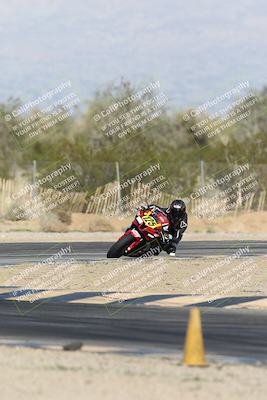 media/Jan-15-2026-Racers Edge (Thu) [[dfebeb70ab]]/2-A Group/Session 5 Turn 2/